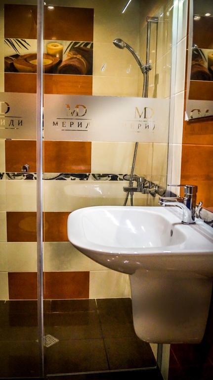 Guest House Meridi Priseltsi Buitenkant foto