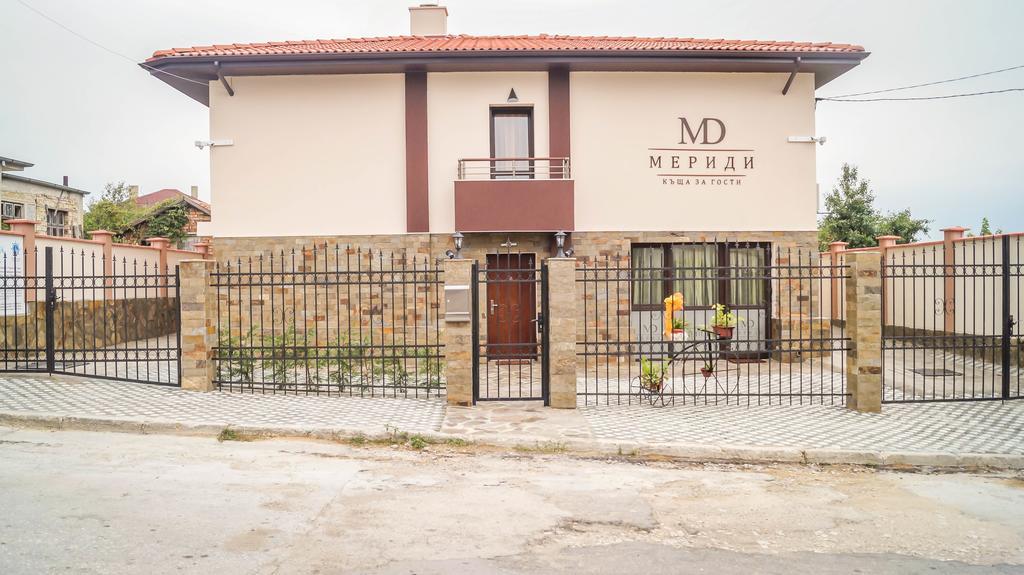 Guest House Meridi Priseltsi Buitenkant foto